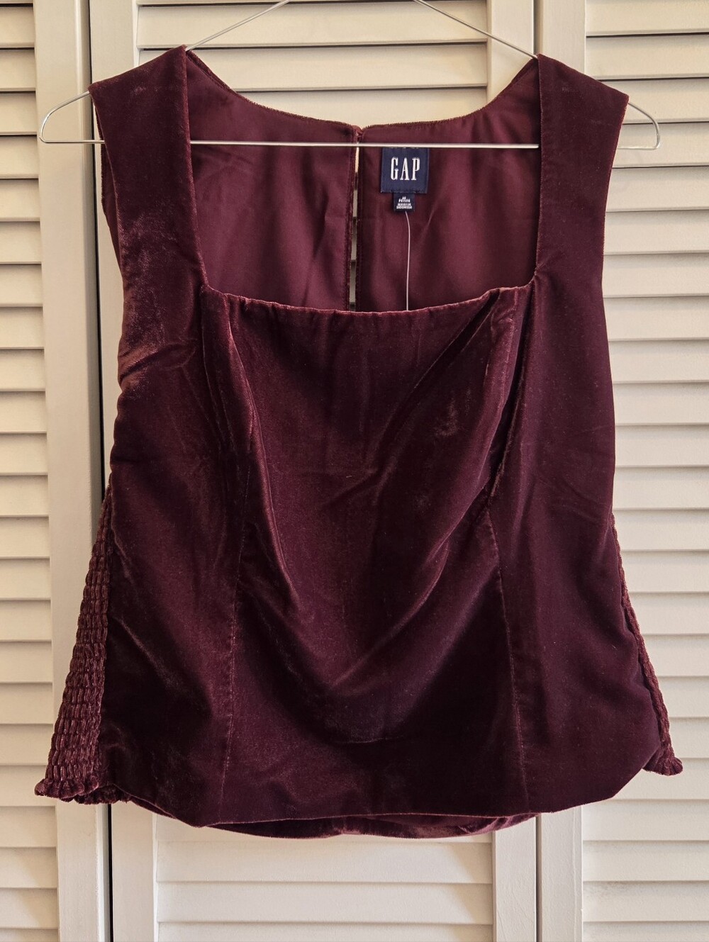 Gap Velvet Square Neck Sleeveless Top | Petite M